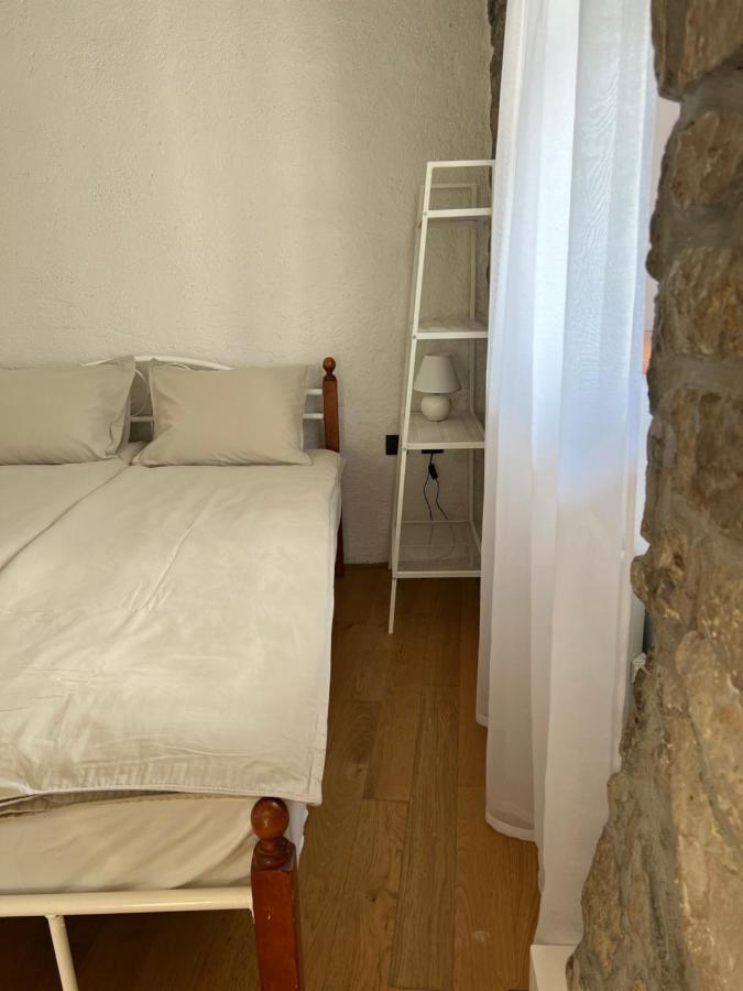 Guesthouse 45 Dutovlje 외부 사진